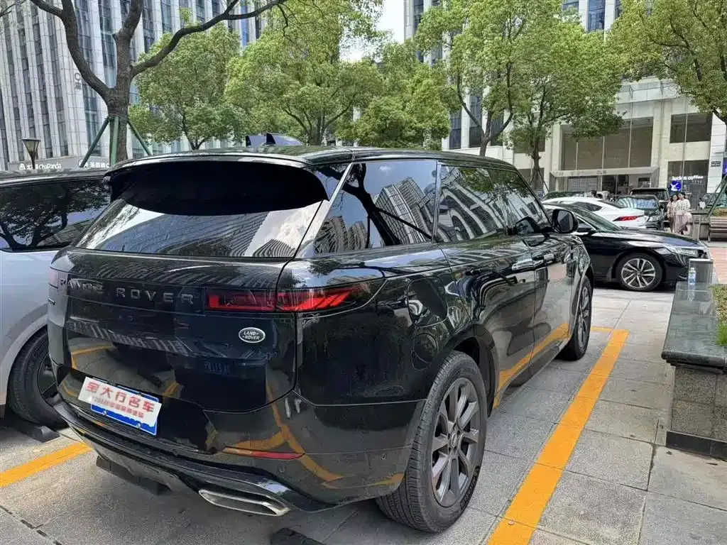 Land Rover Sport 2024 из CN, фото 2