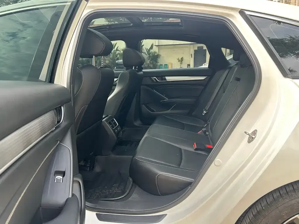 Honda Inspire 2023 из CN, фото 7