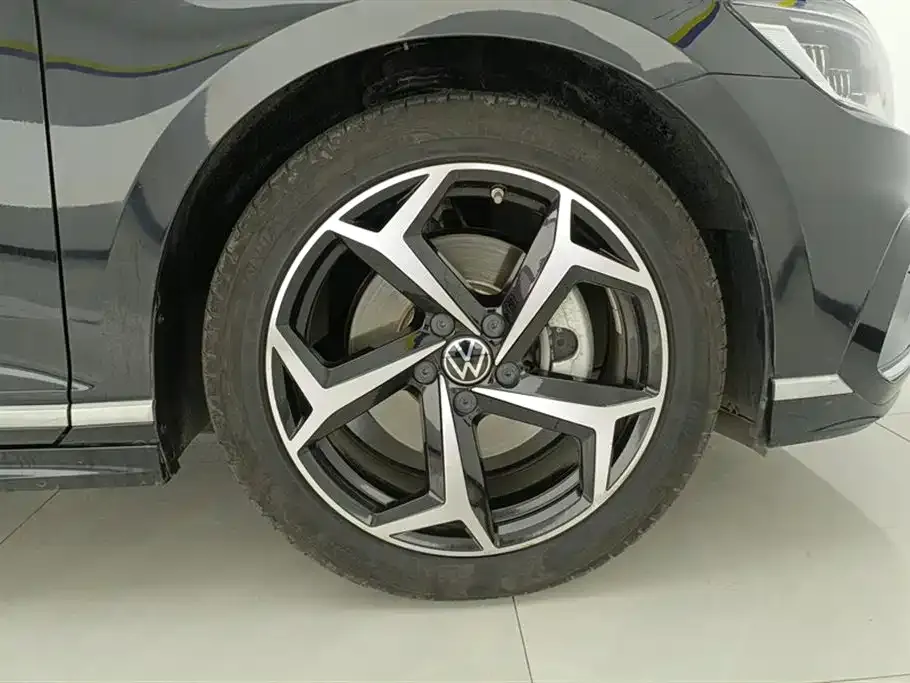 Volkswagen Magotan 2024 из CN, фото 6