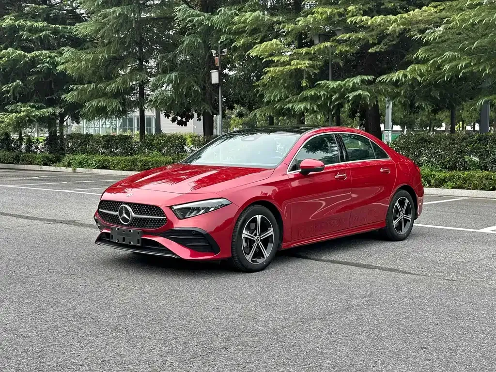 Mercedes-Benz A-Class 2023 из CN, фото 1