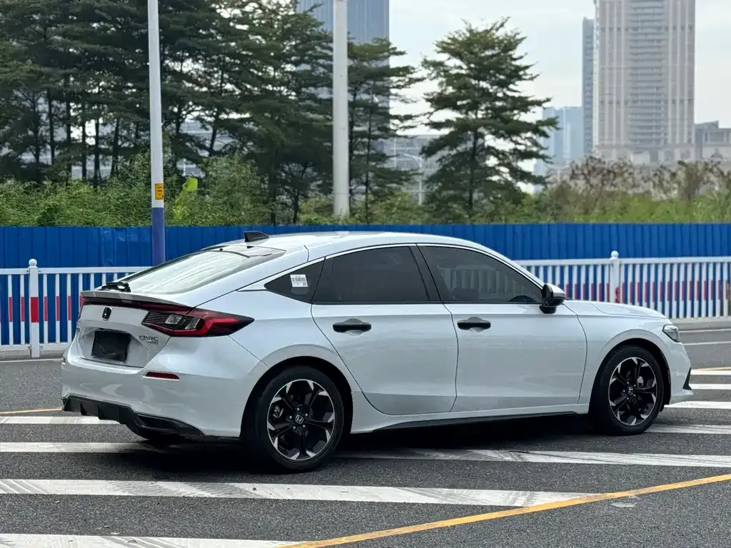 Honda Civic 2023 из CN, фото 4