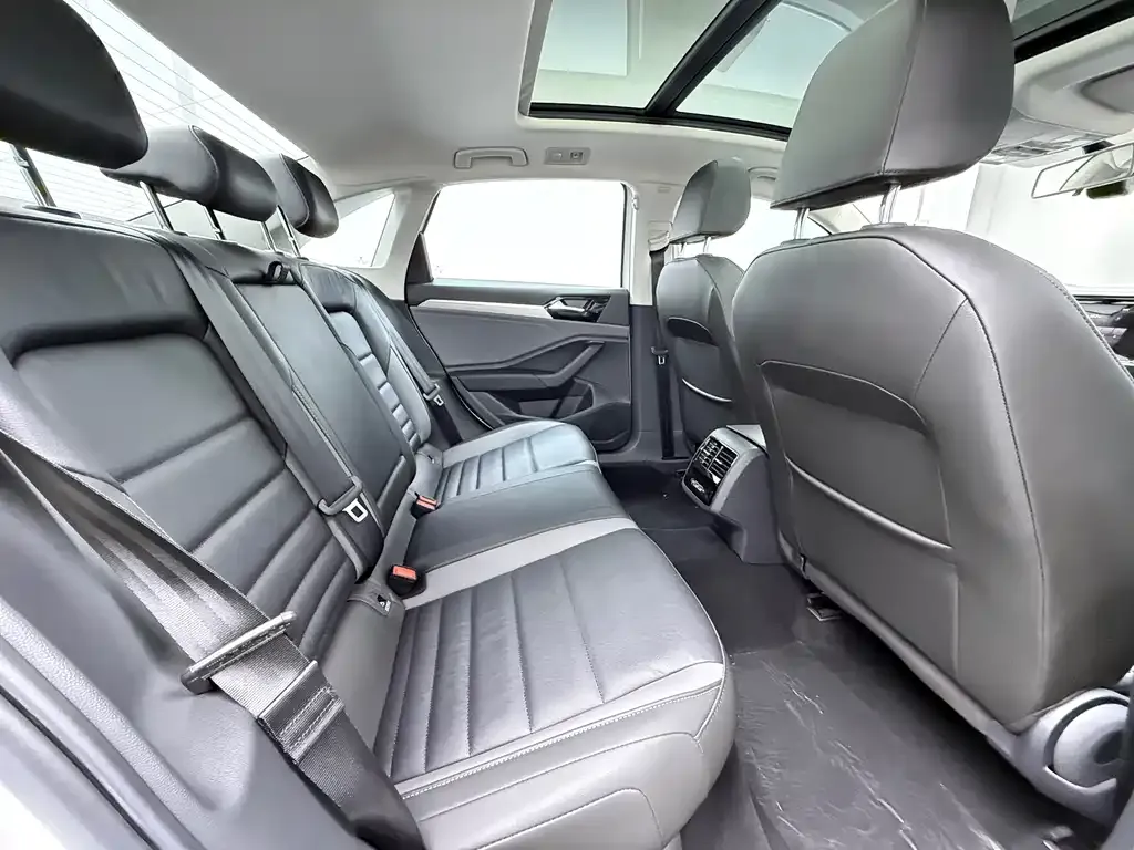 Volkswagen Sagitar 2022 из CN, фото 9