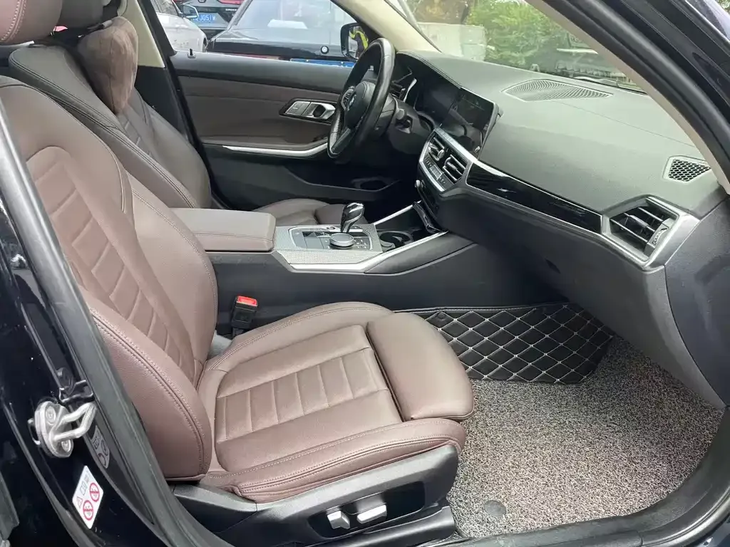 BMW 3 Series 2021 из CN, фото 4