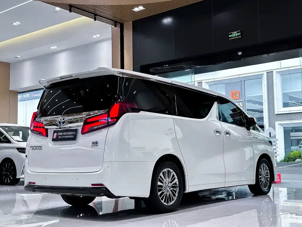 Toyota Alphard 2023 из CN, фото 6