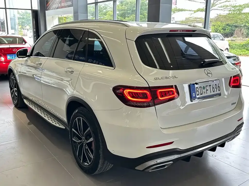 Mercedes-Benz GLC — фото 10