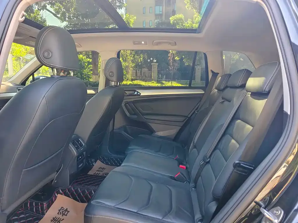Volkswagen Tiguan L 2021 из CN, фото 9