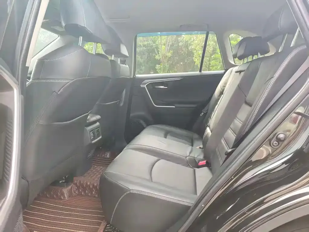 Toyota RAV4 2022 из CN, фото 7