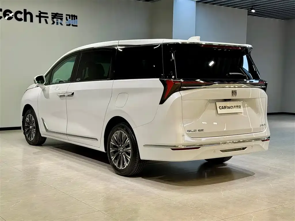 Buick GL8 2024 из CN, фото 6