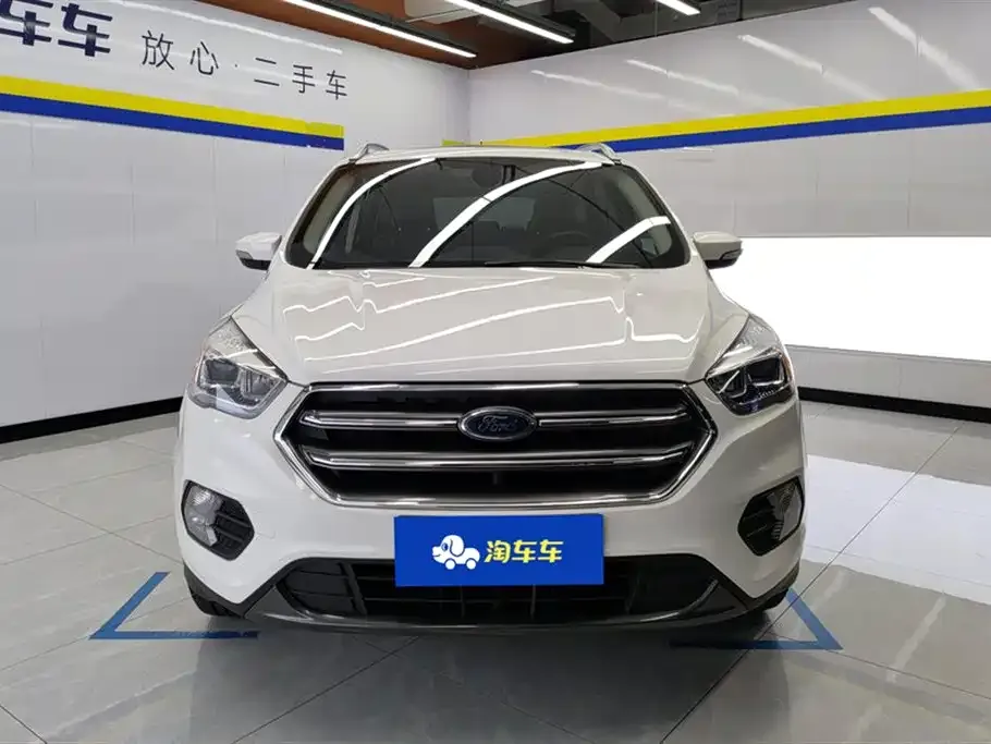Ford Kuga 2021 из CN, фото 2