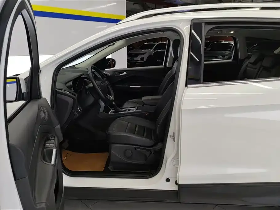 Ford Kuga 2021 из CN, фото 9
