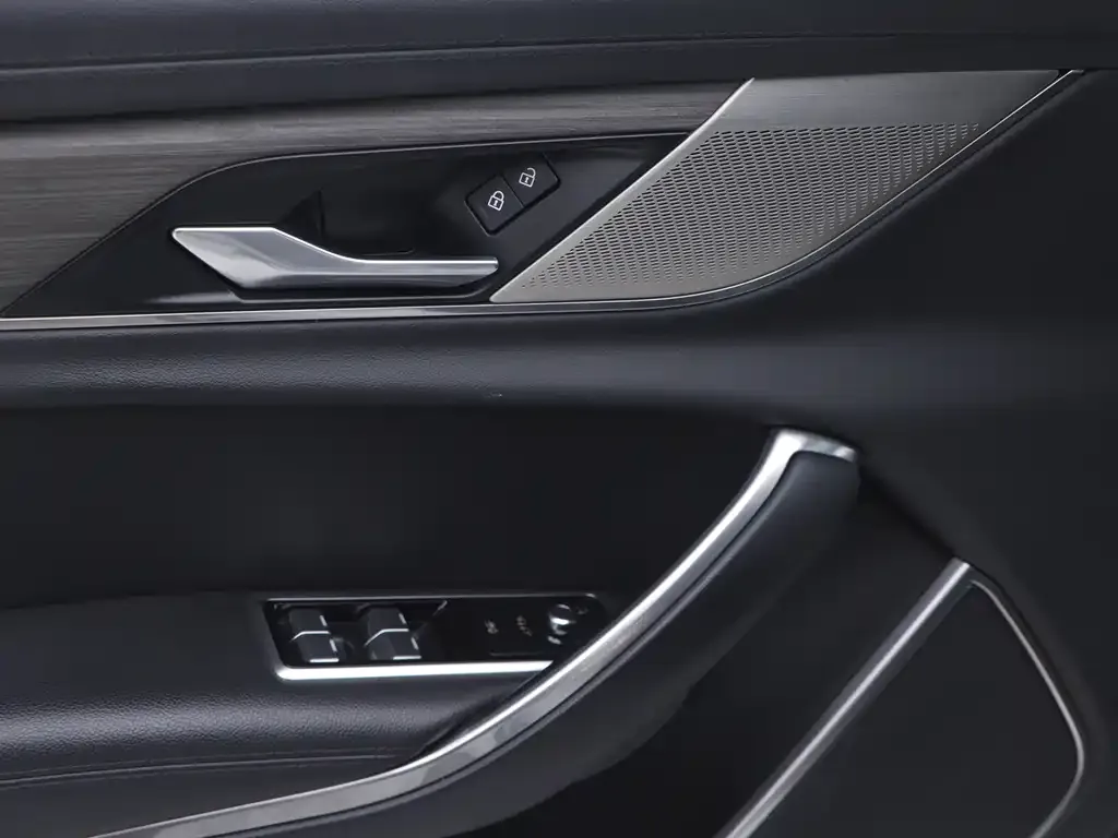 Jaguar XFL 2022 из CN, фото 6
