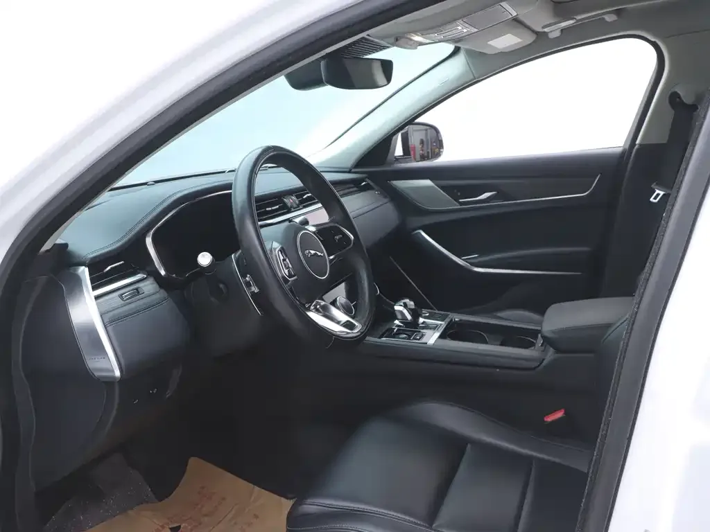 Jaguar XFL 2022 из CN, фото 7