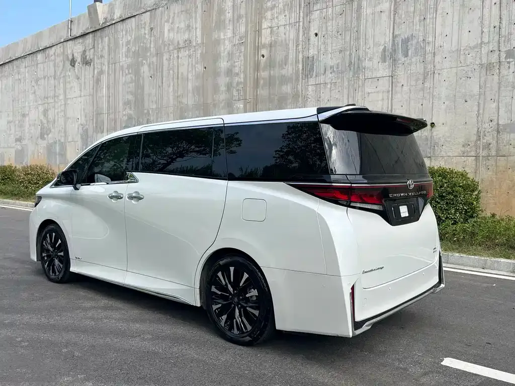 Toyota Vellfire 2024 из CN, фото 5