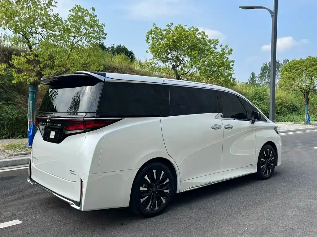 Toyota Vellfire 2024 из CN, фото 6