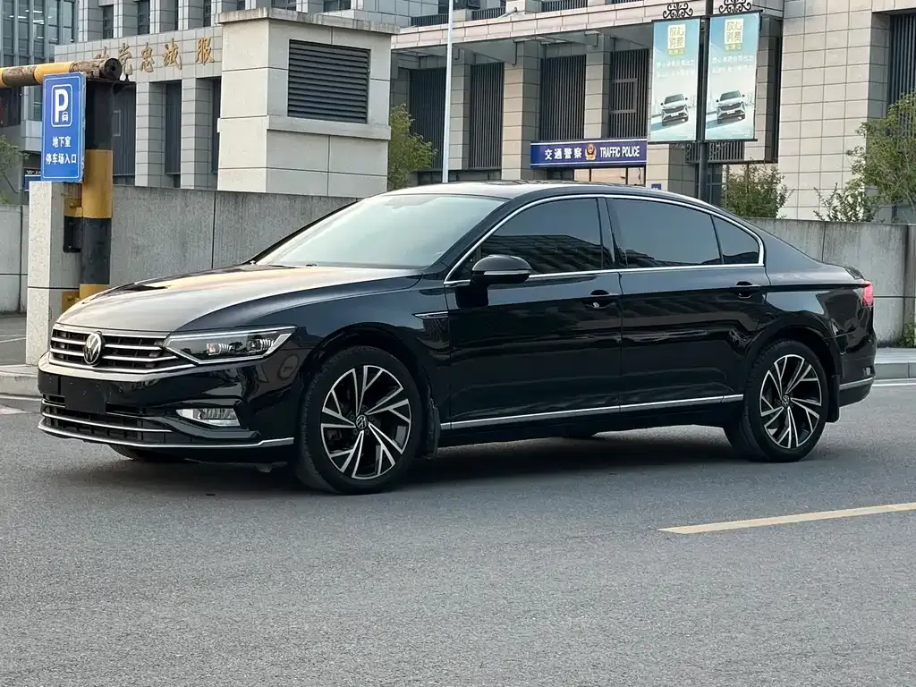 Volkswagen Magotan 2022 из CN, фото 1