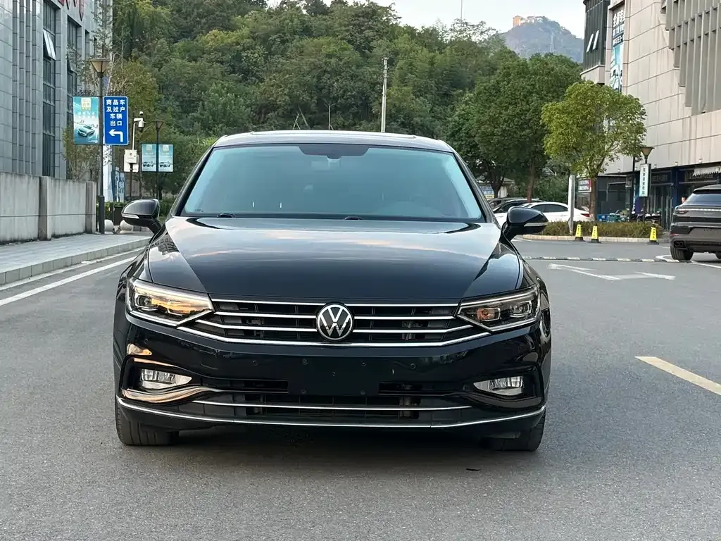 Volkswagen Magotan 2022 из CN, фото 2
