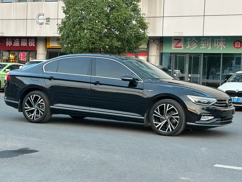Volkswagen Magotan 2022 из CN, фото 3