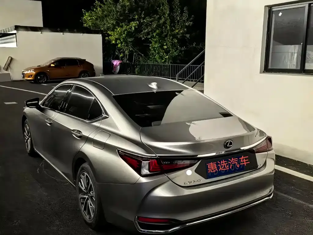 Lexus ES 2022 из CN, фото 8