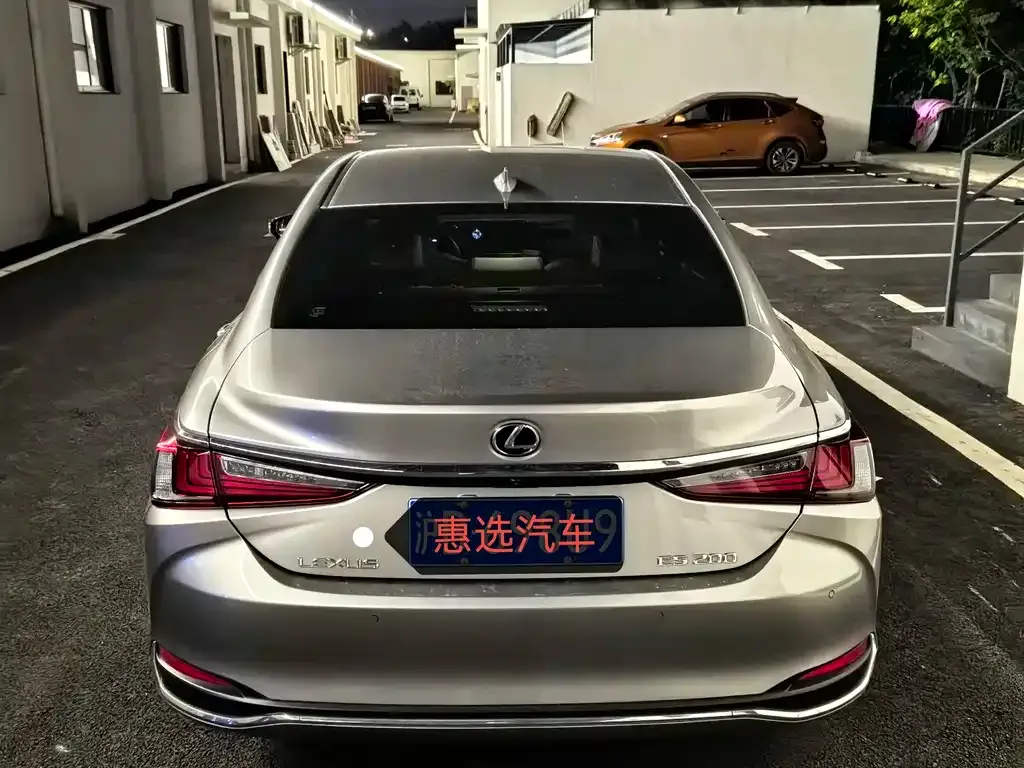 Lexus ES 2022 из CN, фото 9