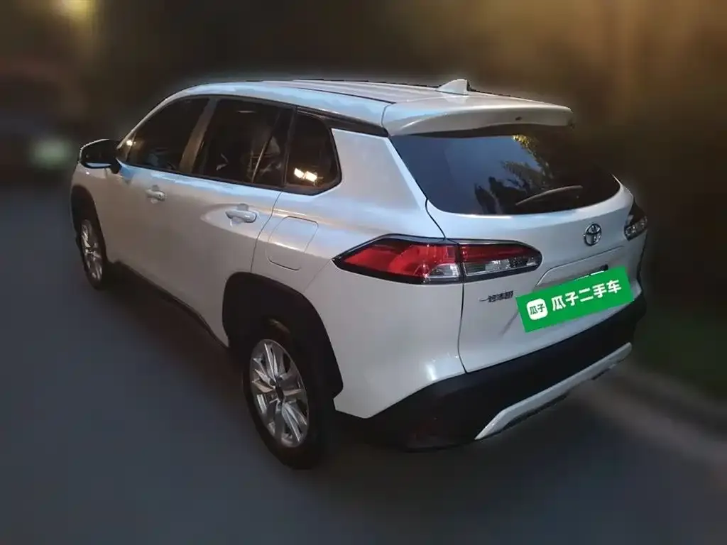 Toyota Corolla Cross 2023 из CN, фото 10