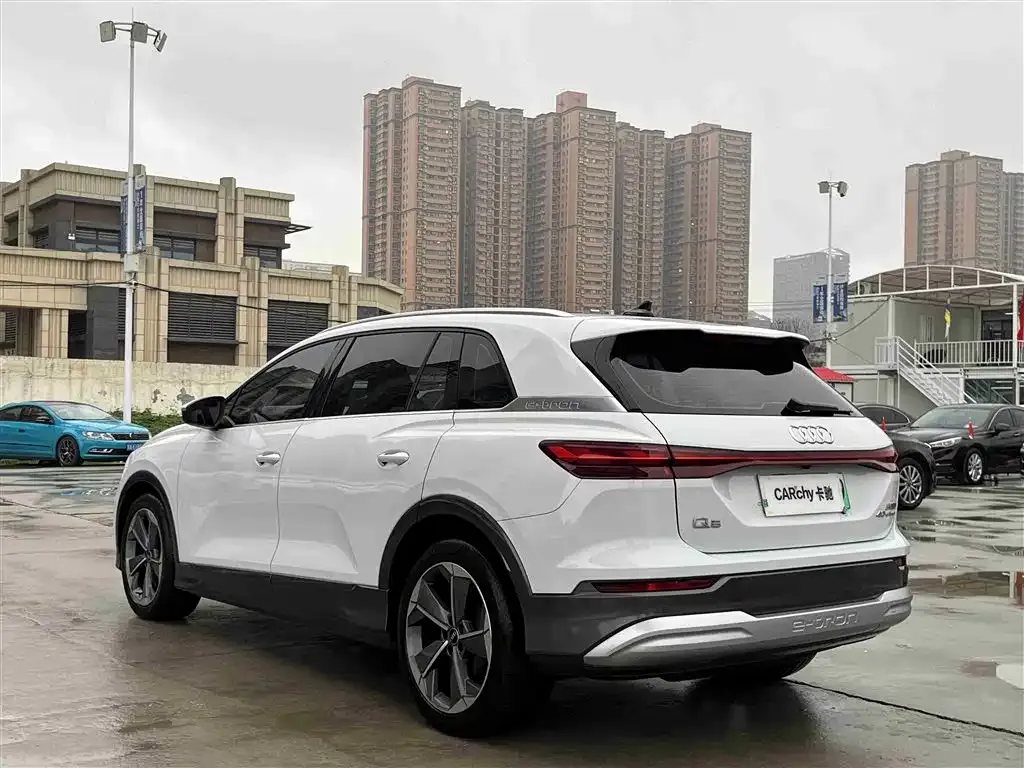 Audi Q5 e-tron 2023 из CN, фото 4