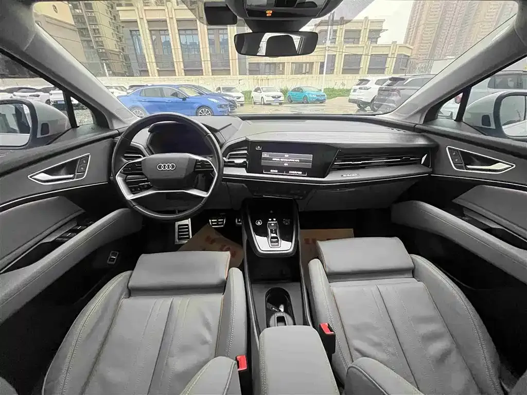 Audi Q5 e-tron 2023 из CN, фото 9