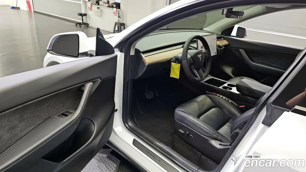 Tesla Model Y 2021 из KR, фото 10