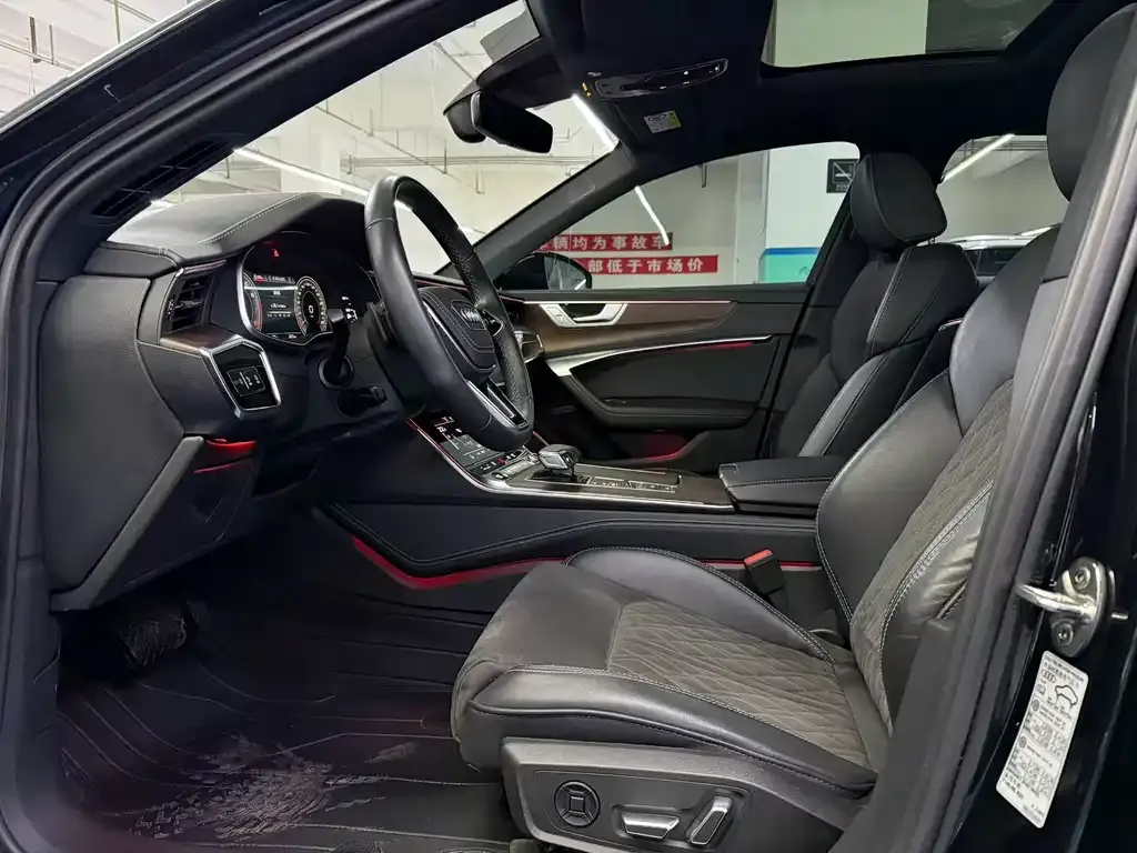 Audi A6L 2023 из CN, фото 5