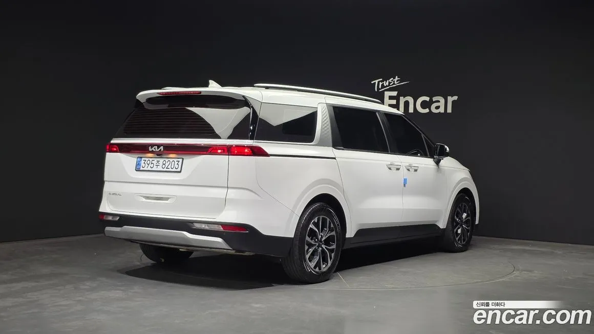 Kia Carnival 2023 из KR, фото 2
