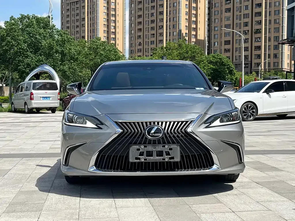 Lexus ES 2021 из CN, фото 2
