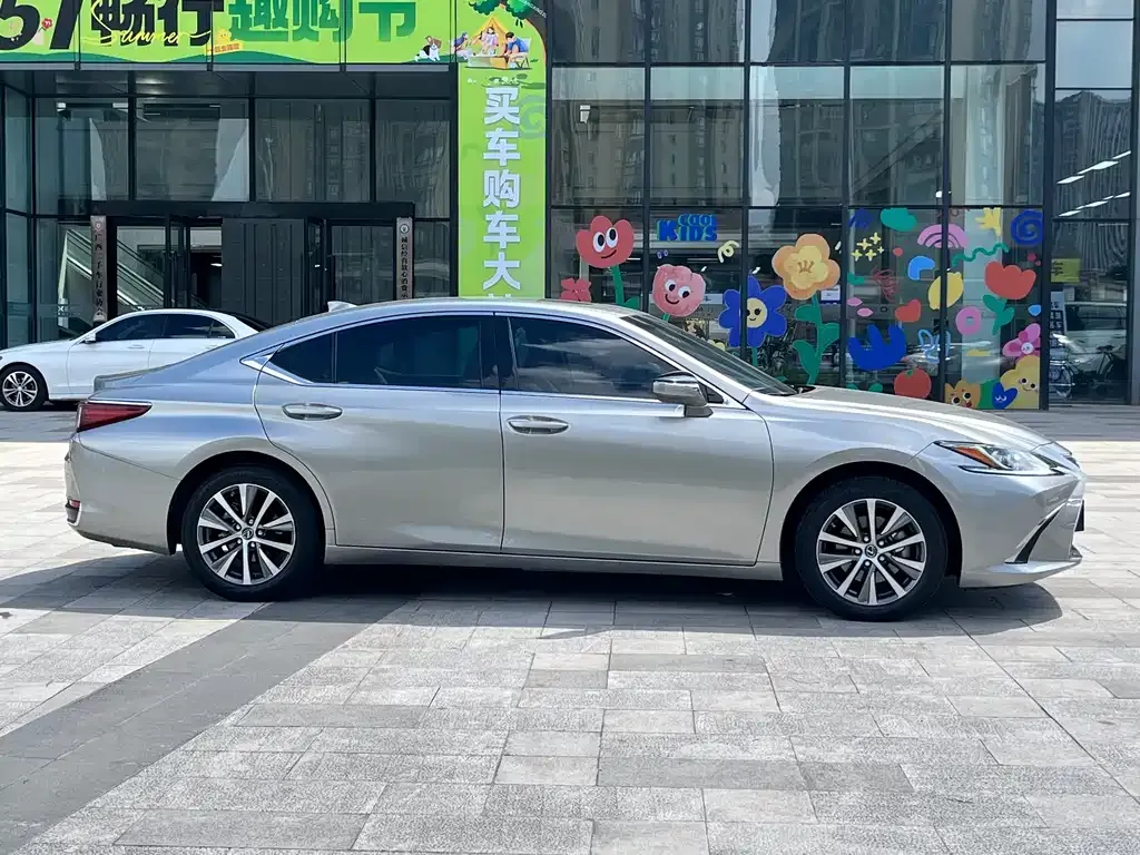 Lexus ES 2021 из CN, фото 4
