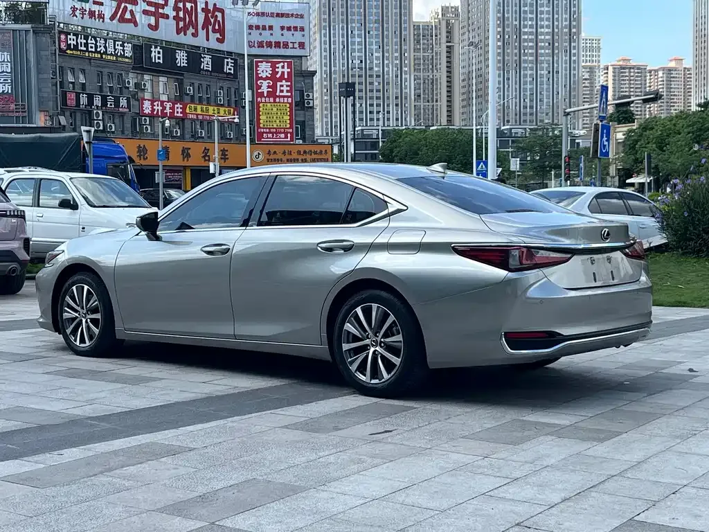 Lexus ES 2021 из CN, фото 7