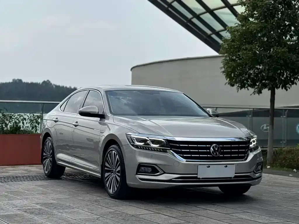 Volkswagen Passat 2021 из CN, фото 3