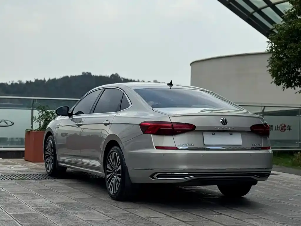 Volkswagen Passat 2021 из CN, фото 7