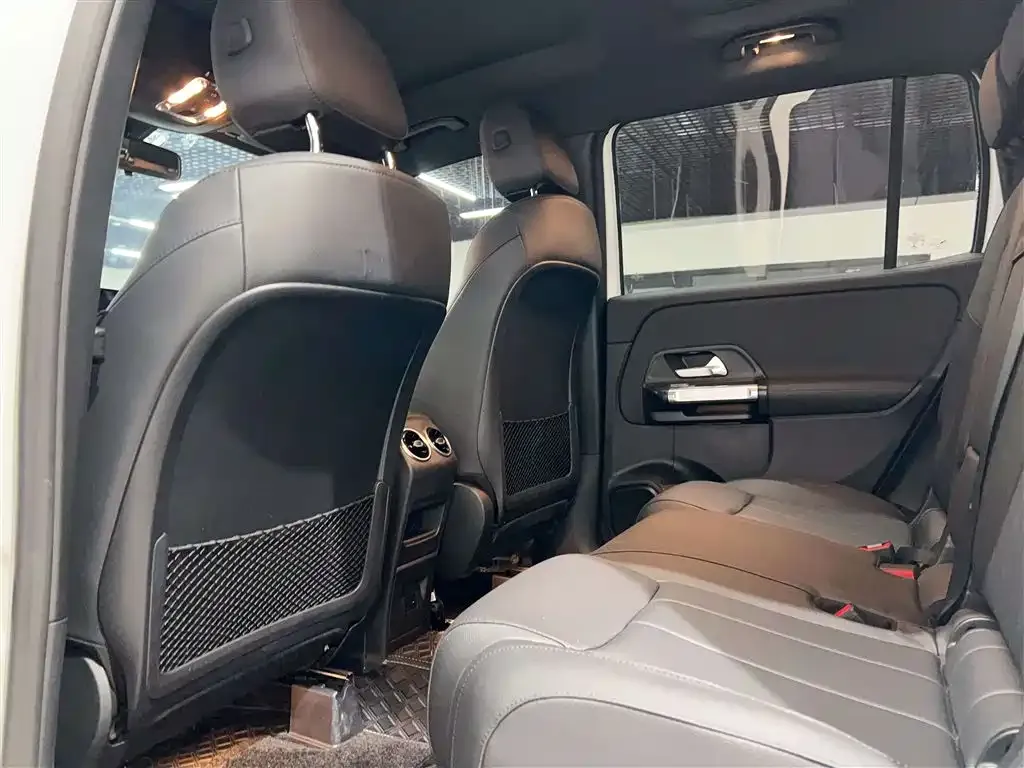 Mercedes-Benz GLB 2023 из CN, фото 8