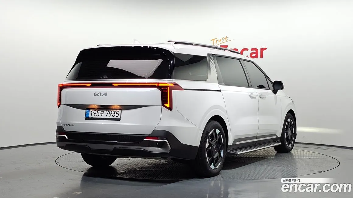 Kia Carnival 2024 из KR, фото 2