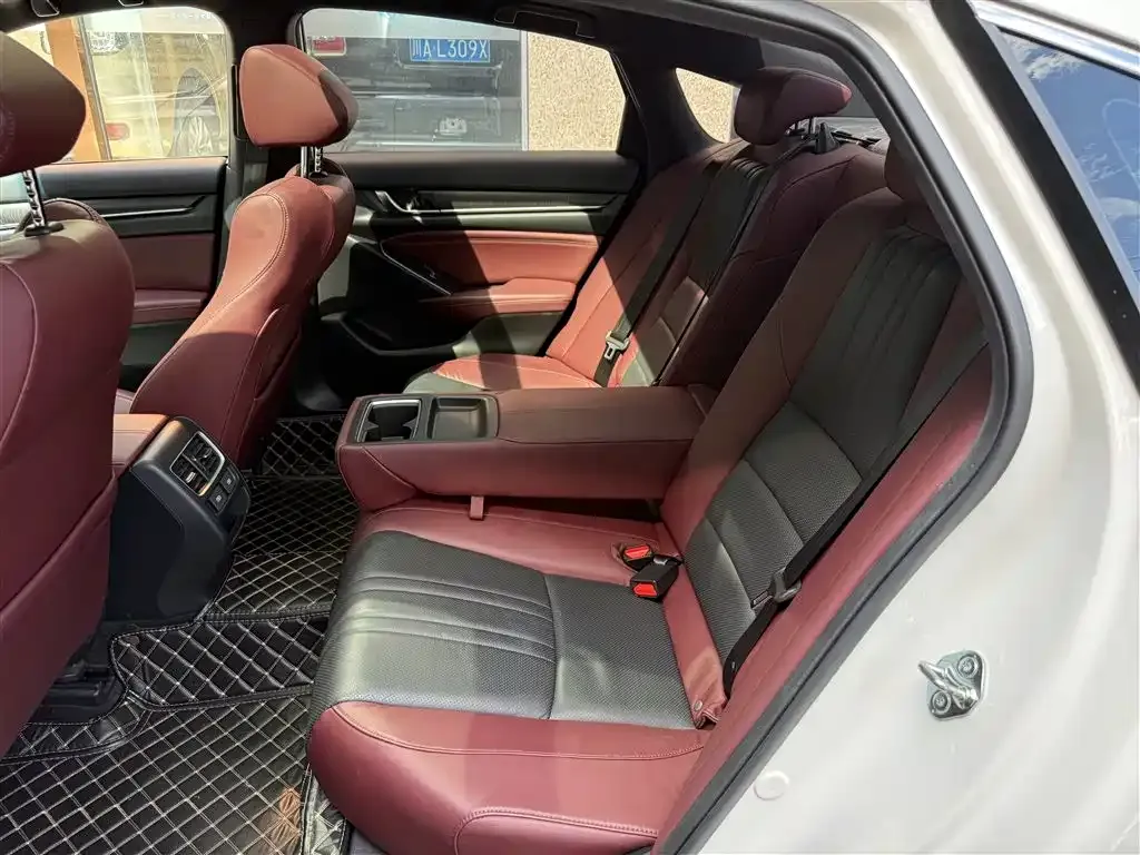 Honda Inspire 2022 из CN, фото 10