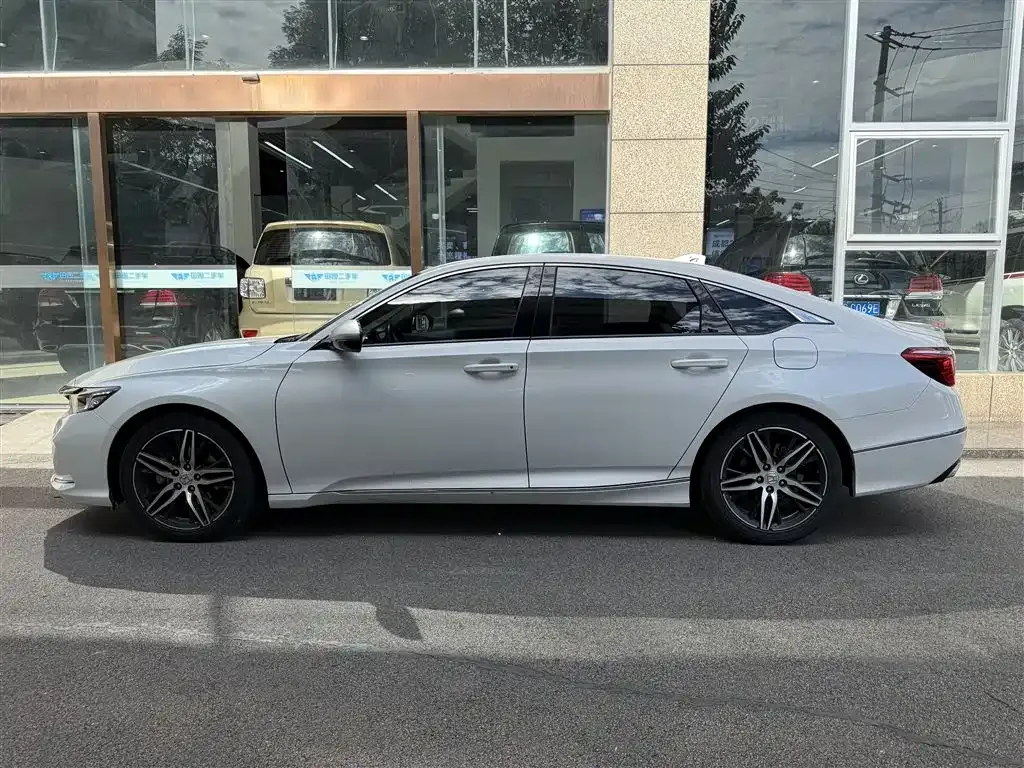 Honda Inspire 2022 из CN, фото 3