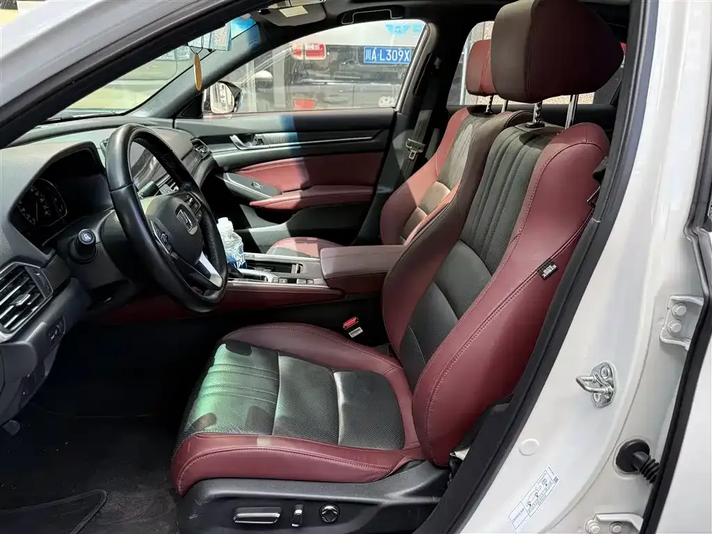 Honda Inspire 2022 из CN, фото 8
