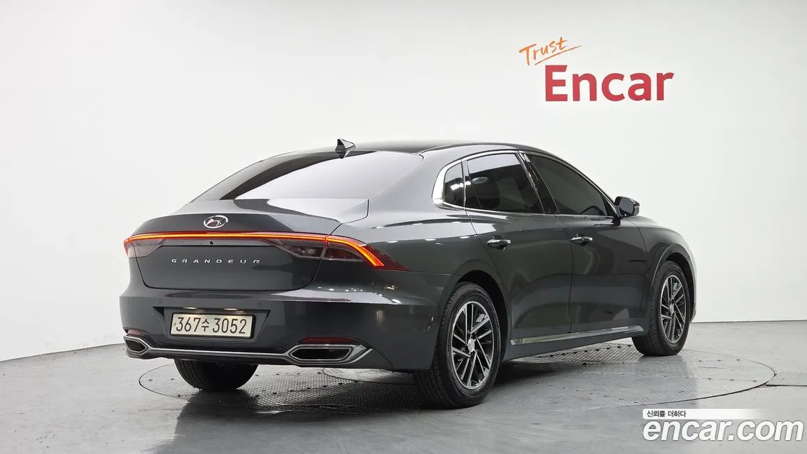 Hyundai Grandeur 2022 из KR, фото 2