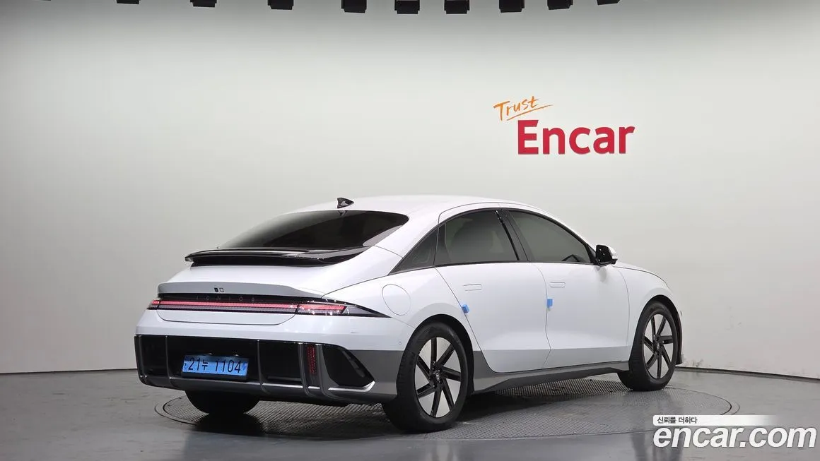 Hyundai Ioniq6 2023 из KR, фото 2