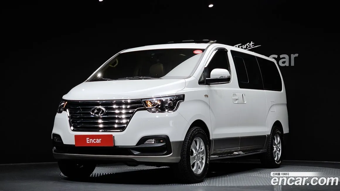 Hyundai Starex