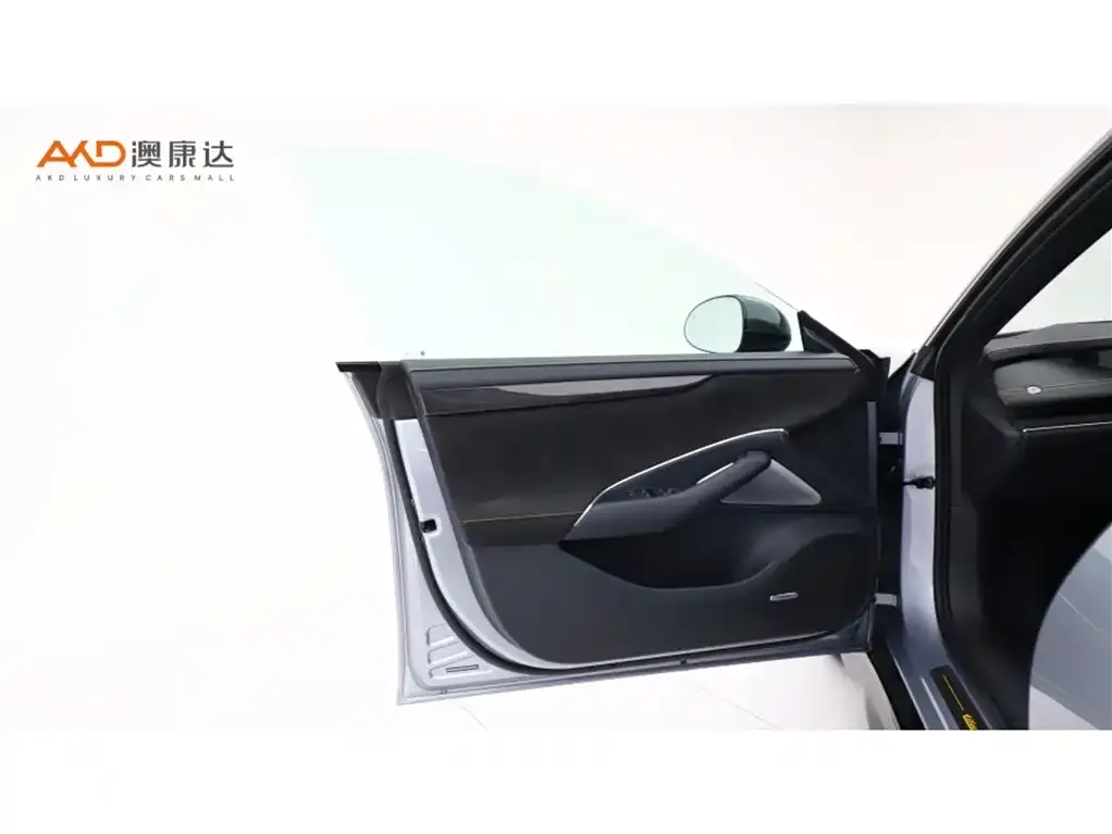 Xiaomi SU7 Ultra 2025 из CN, фото 10