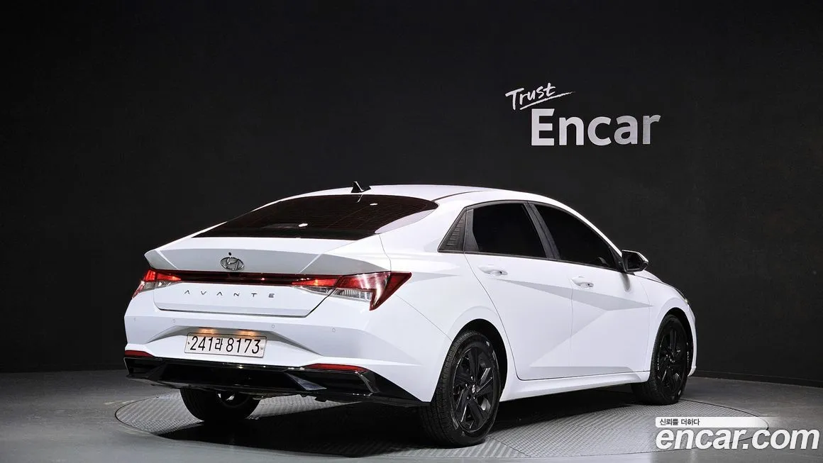 Hyundai AVANTE — фото 2