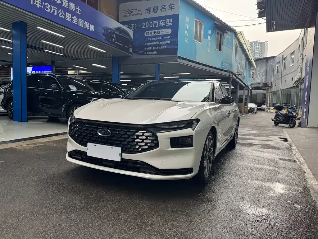 Ford Mondeo 2023 из CN, фото 1