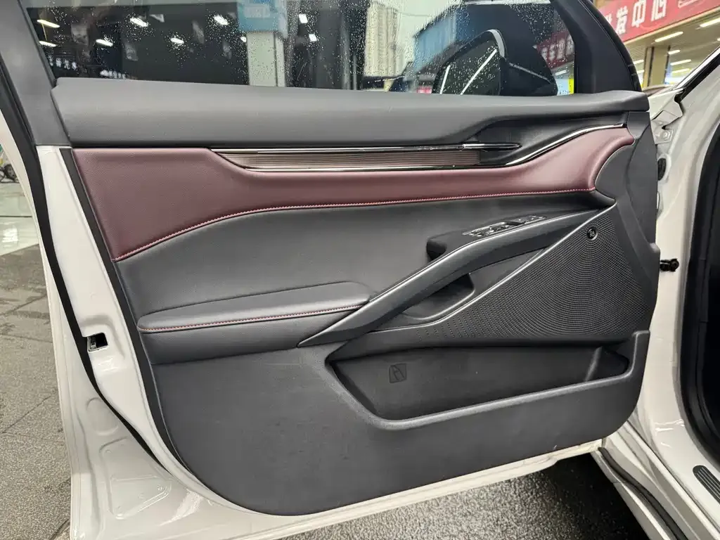 Ford Mondeo 2023 из CN, фото 7