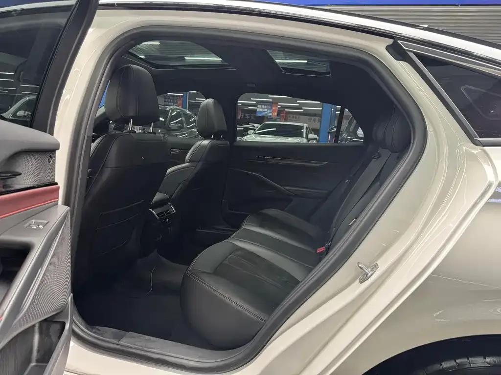 Ford Mondeo 2023 из CN, фото 8
