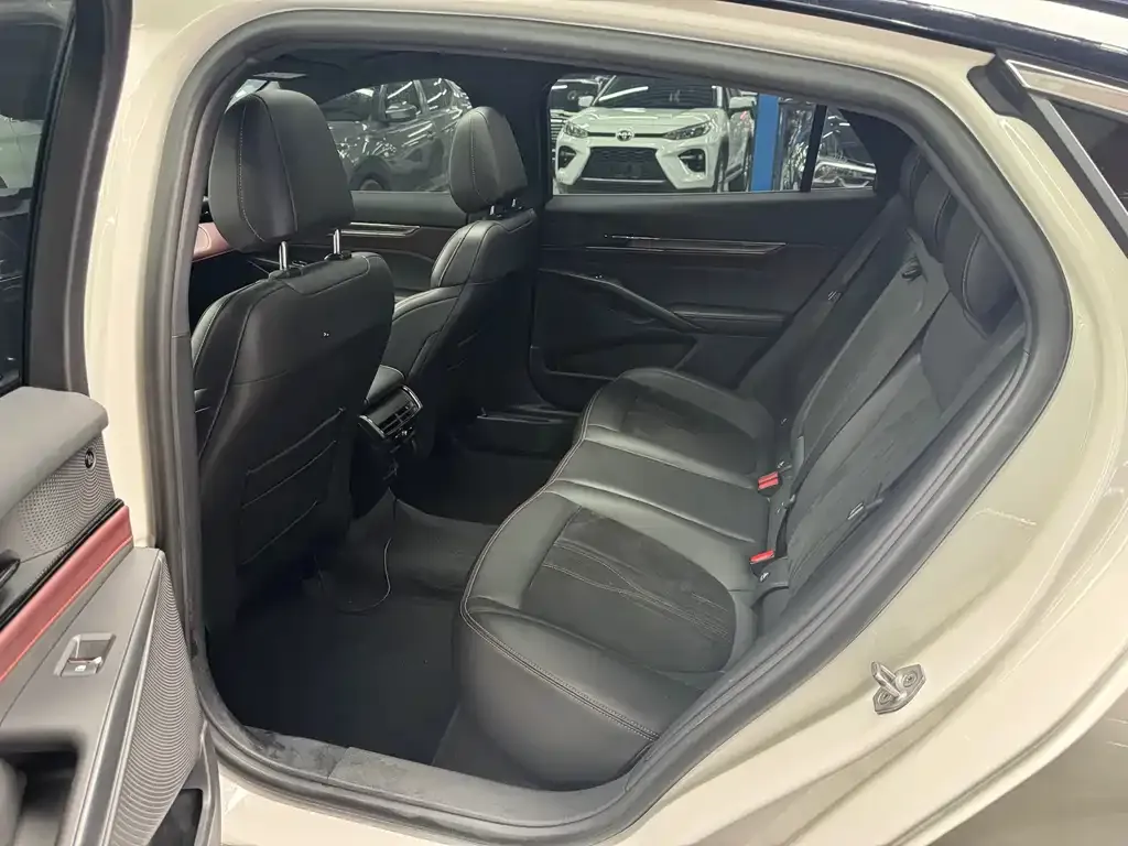 Ford Mondeo 2023 из CN, фото 9