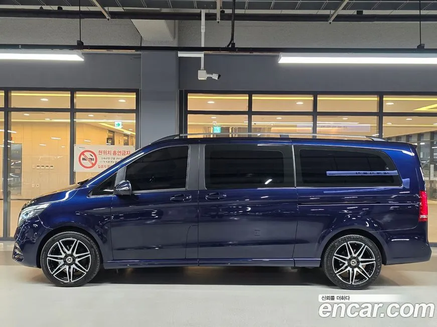 Mercedes-Benz V-Class 2022 из KR, фото 3