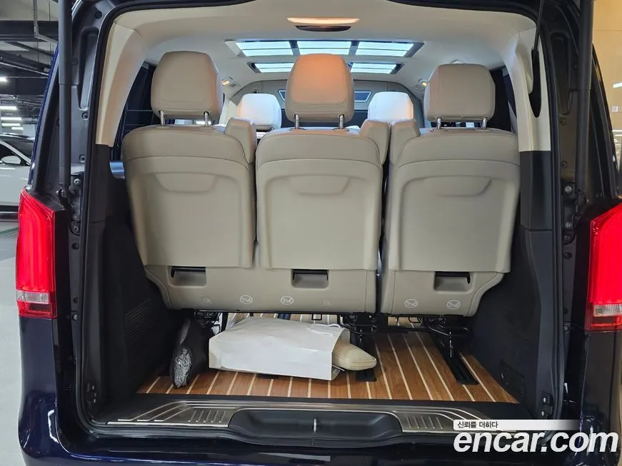 Mercedes-Benz V-Class 2022 из KR, фото 6